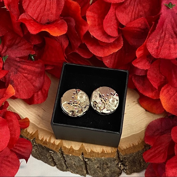 Gunmetal Steampunk Skeleton Clock Gears Cufflinks - Picture 15 of 16